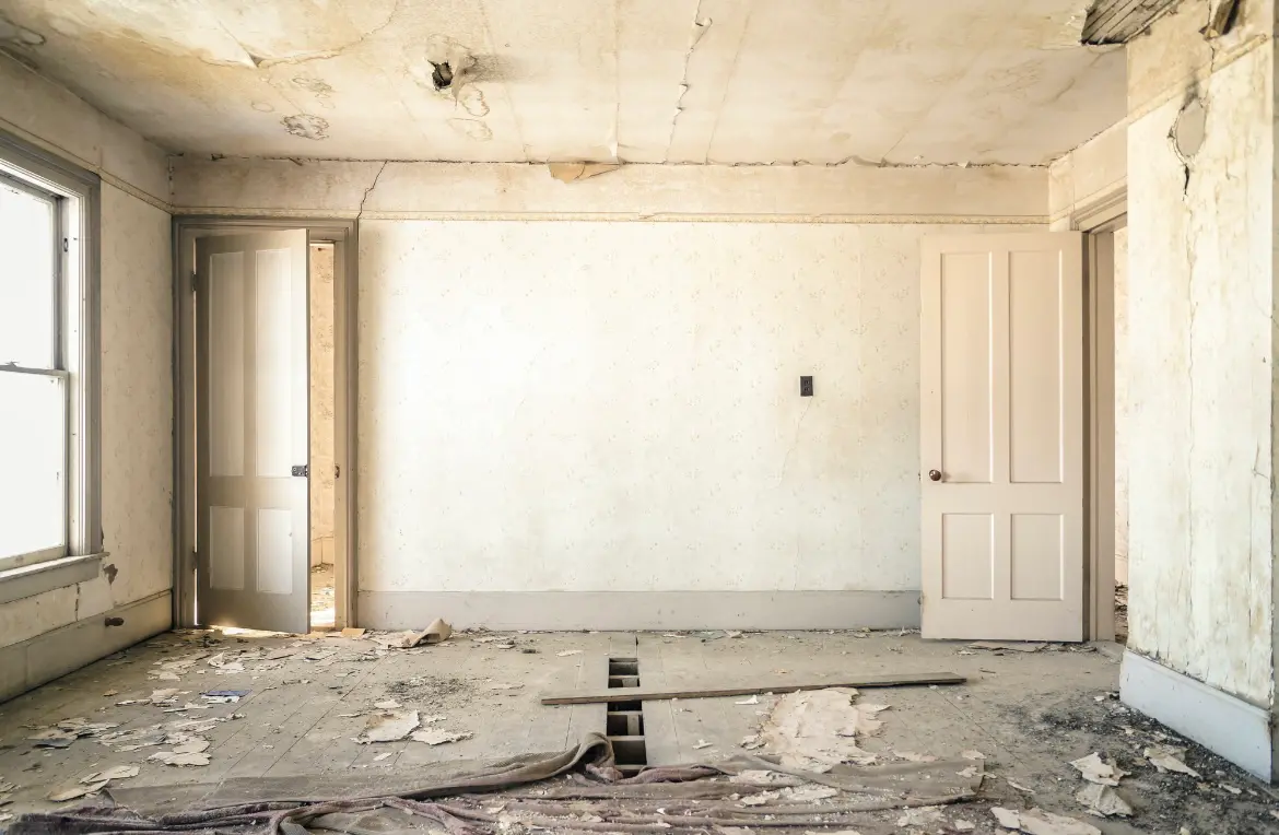 Waste disposal crew managing a cleanout project in Bethel Acres